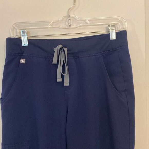 Figs scrubs jogger, pants, size small  - Picture 3 of 8